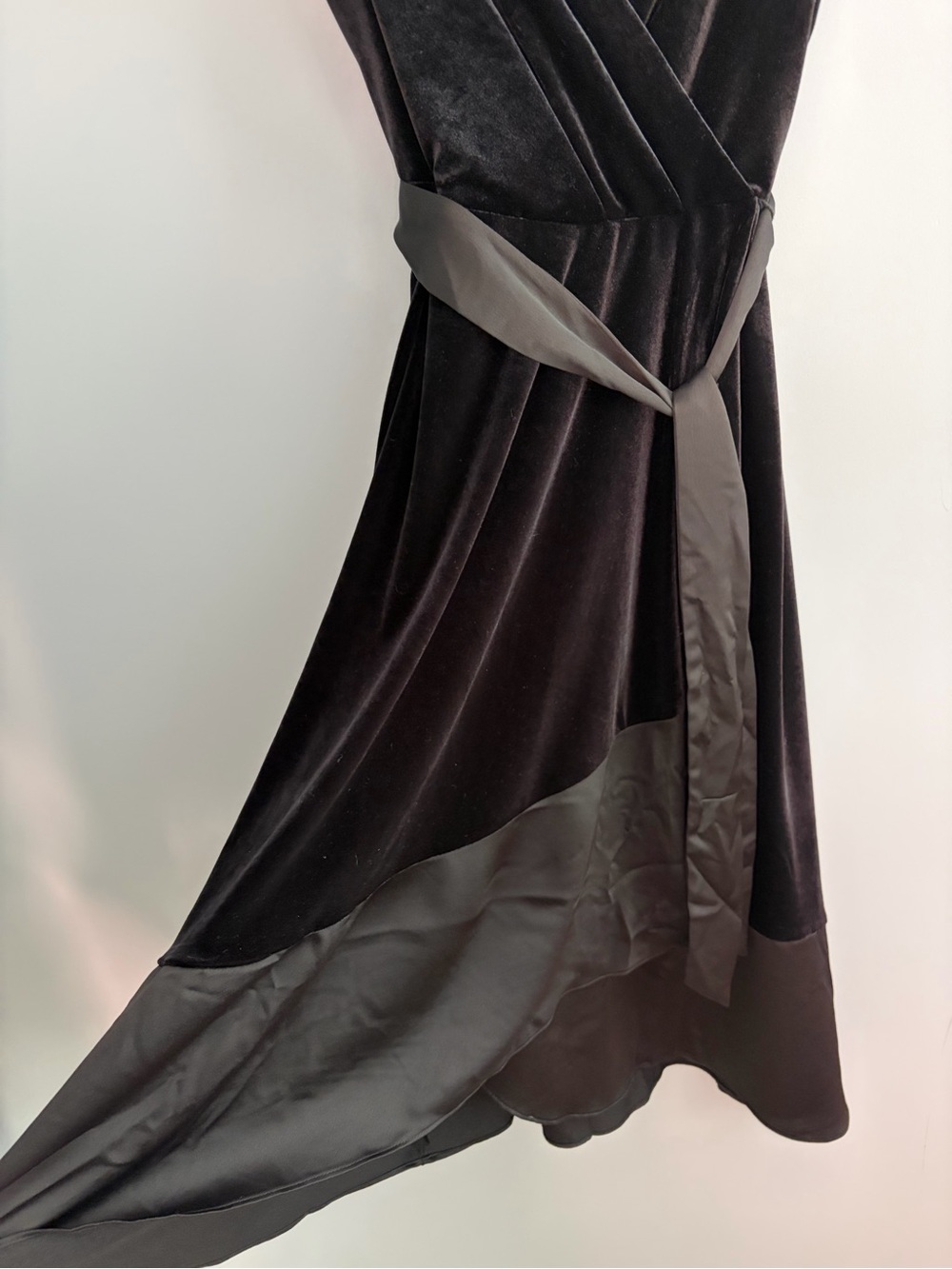 NWT DKNY Women's Black Velvet Wrap Skirt with Satin Trim